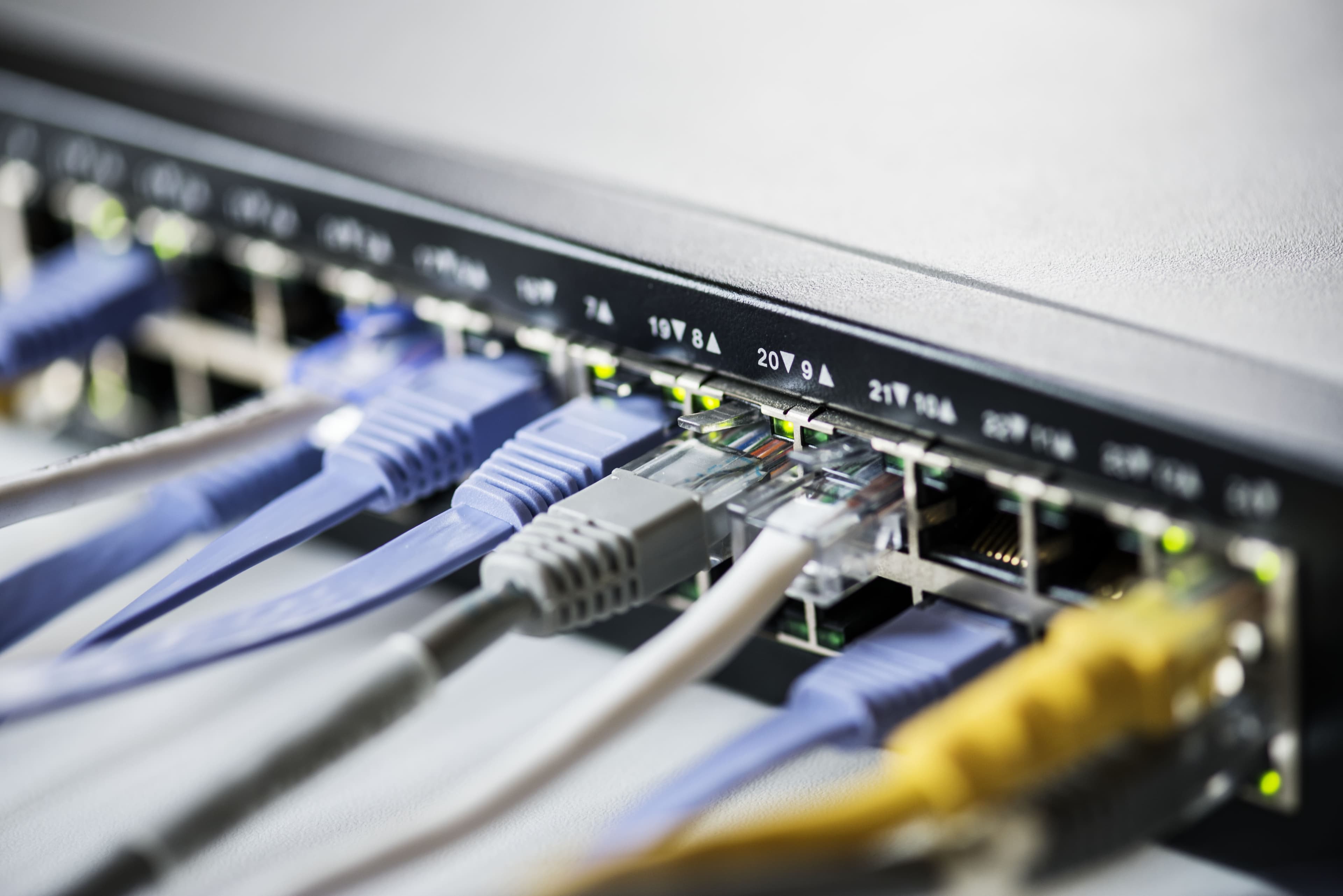 Proveedores de Servicios de Internet (ISPs)